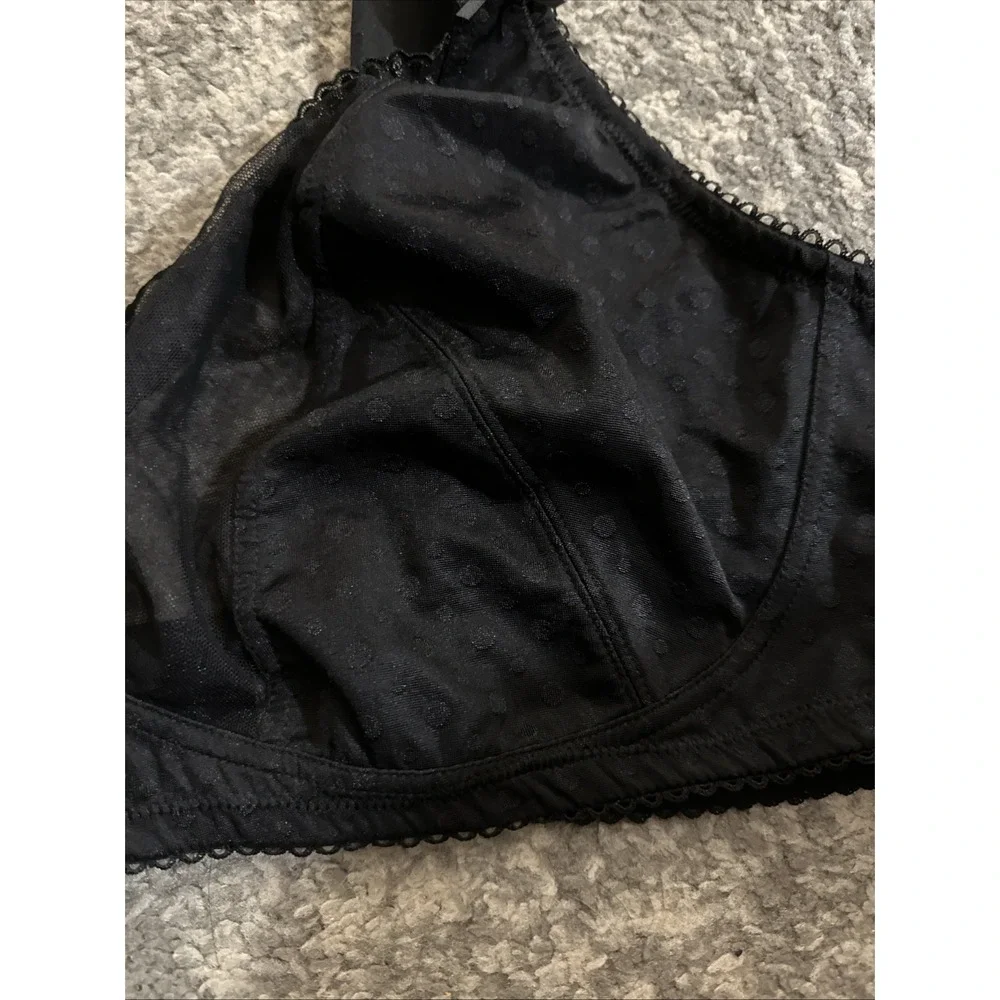 COMFORT CHOICE Women's Black Wireless Bra Size 48 C Lace Detail